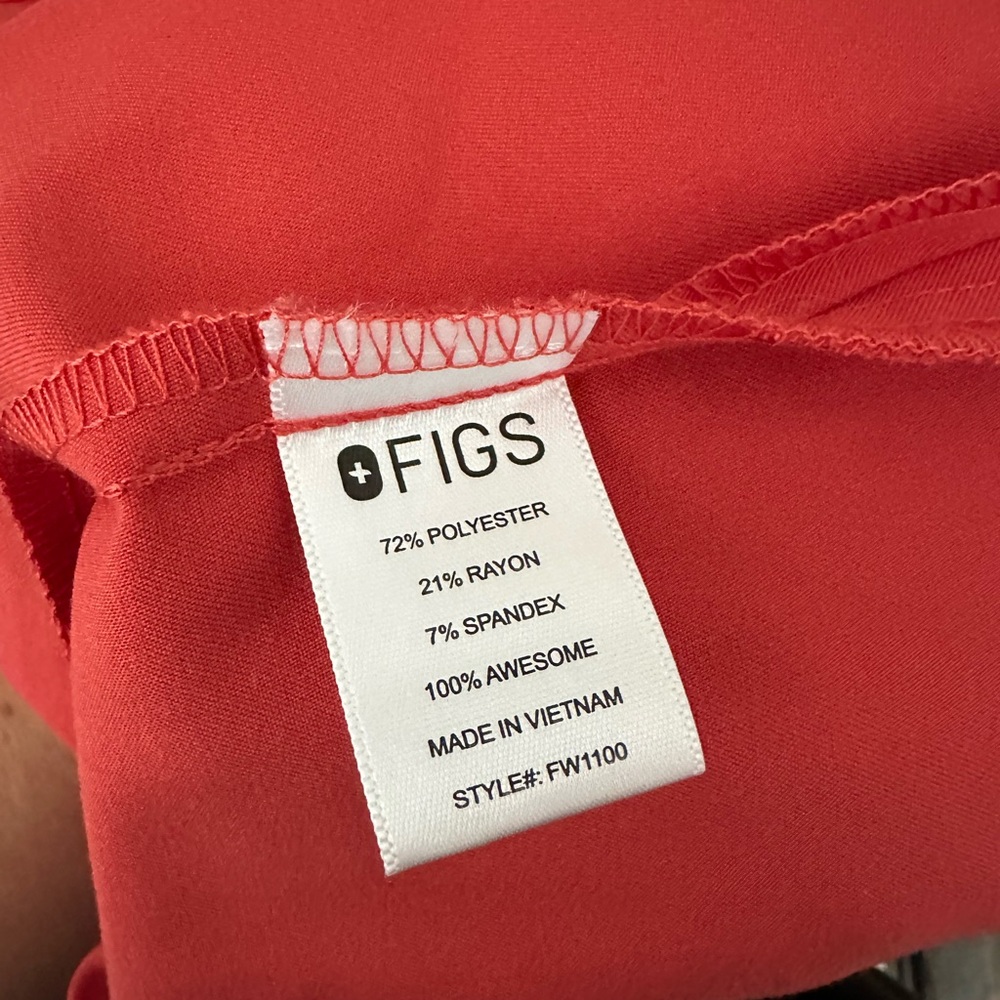 FIGS Casma Scrub Top - Picture 4 of 4